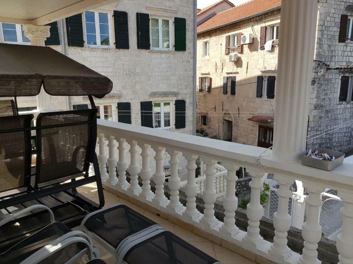 Apartments Sovran Vila Marija Prčanj Dış mekan fotoğraf